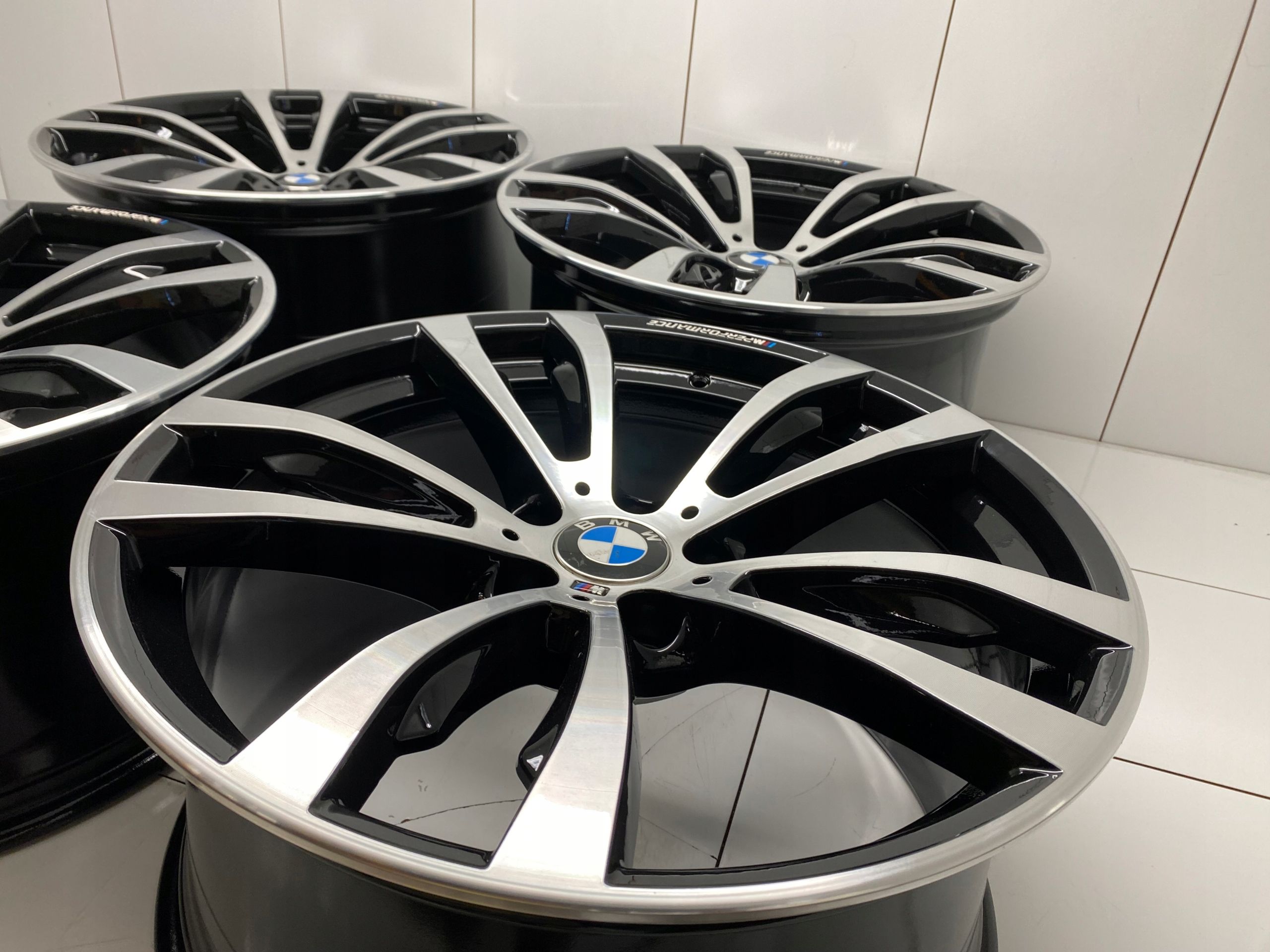 Felgi 20 BMW X5 X6 F15 F16 m Pakiet Performance F15 F16 Idealne