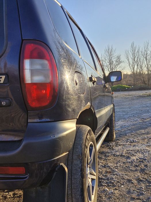 Chevrolet Niva 1,7i