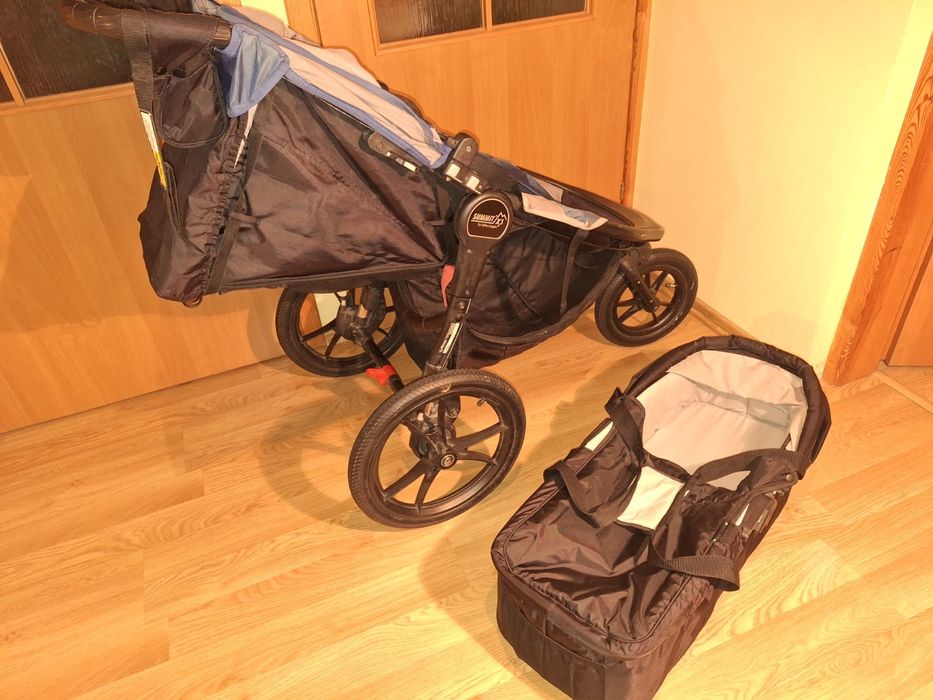 Baby Jogger Summit X3 z gondolą