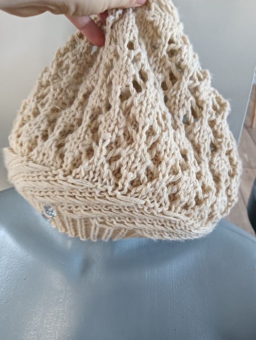 Beret modny handmade beżowy nowy