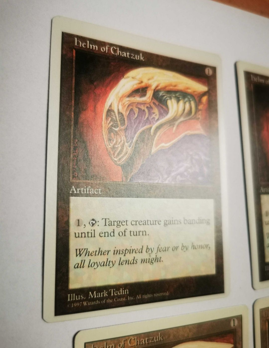 Mtg Helm od chatzuk, 4 karty, Magic the Gathering