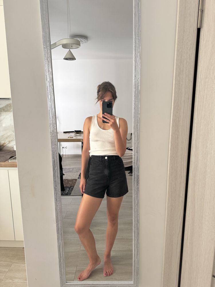 Шорти Zara чорні