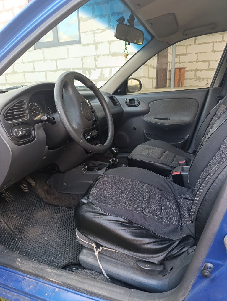 Продам сенс 1.3 2006 року