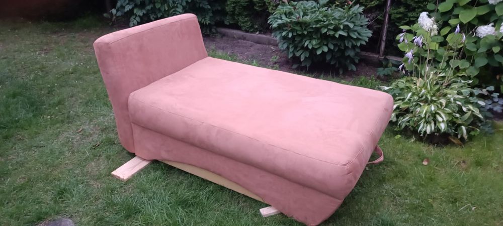 Sofa fotel z funkcją spania i skrzynia