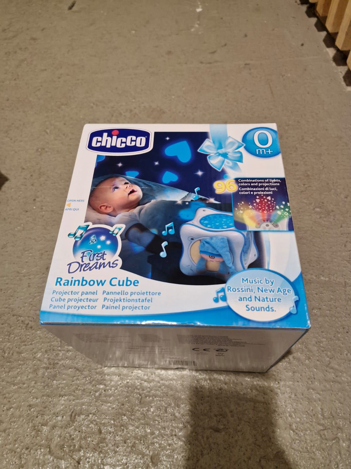 Pozytywka,Projektor,Lampka-Tęczowa Kostka firmy CHICCO