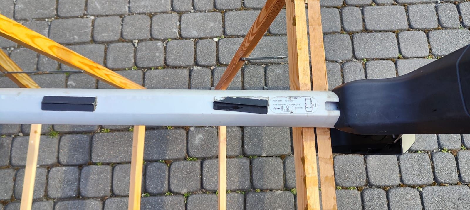 Oryginalne belki bazowe Opel Insignia