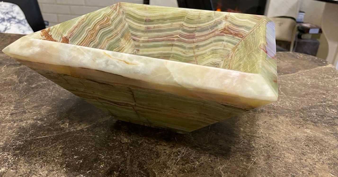 Конфетница, мыльница из оникса, изделия из мрамора, гранита
