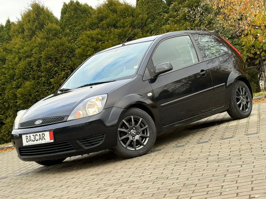 Ford Fiesta Serwisowany * Oryg. Przebieg * Klimatyzacja * Dwa komplety kół * Elek.