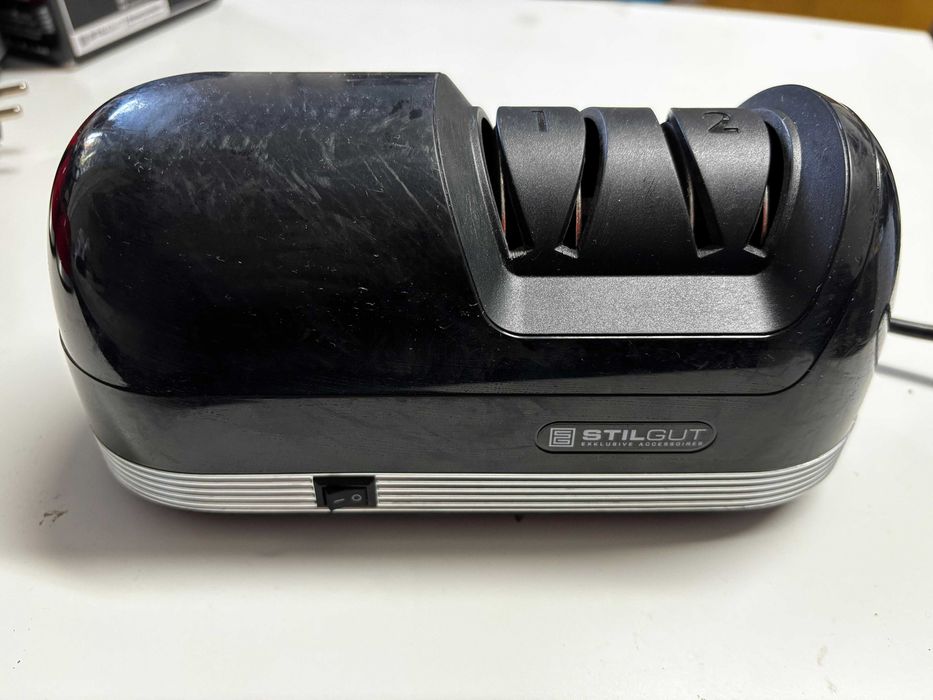 Elektryczna ostrzałka do noży diamentowa uszkodzona