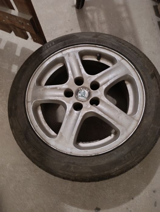Sprzedam używane aluminiowe felgi 195/50 r15 5x100