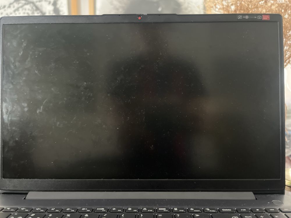 Portátil Lenovo idea pad 3 (15”) (vem com carregador)