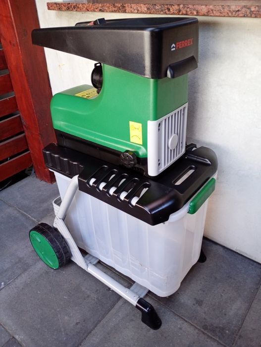 Rębak Rozdrabniacz walcowy Einhell z koszem