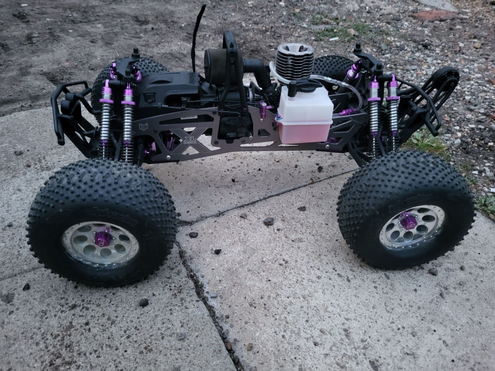 Model RC spalinowy HPI Savage XL 5.9 doinwestowany, b.d stan, zestaw !