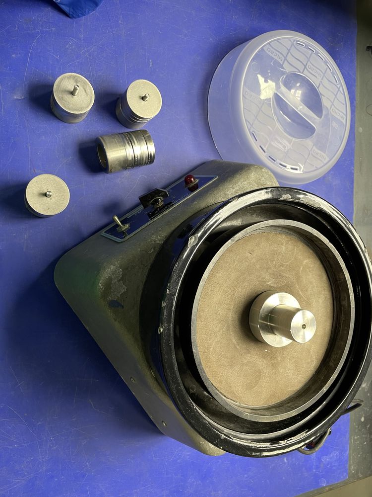 Polerka wibracyjna BUEHLER Vibramet Polisher do metalografii