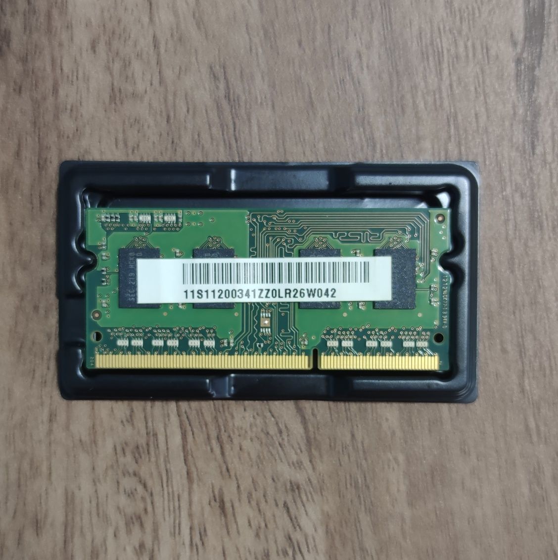 Оперативна пам'ять Samsung DDR 3, 2Gb, 1600MHz. Для ноутбука