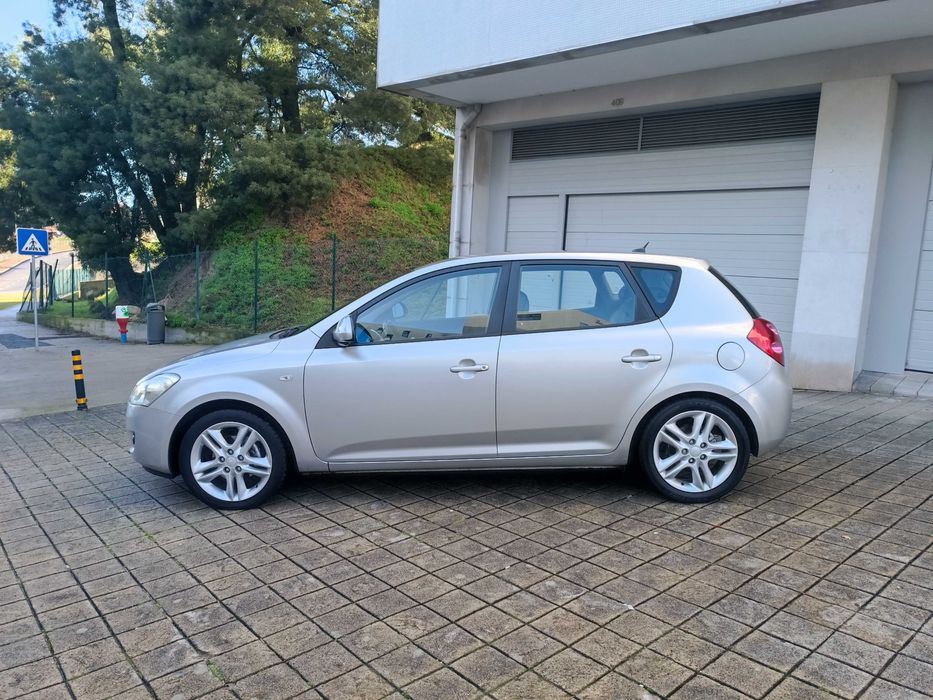 kia ceed 1.6 crdi 115cv de 2009 5 portas nacional