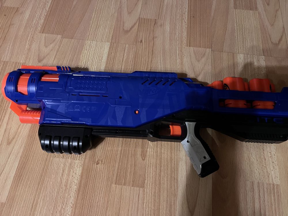 Nerf Elite + Magazynki