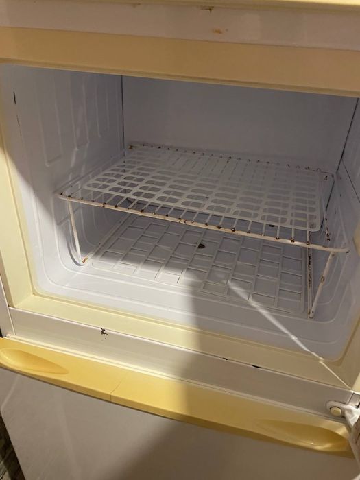 Холодильник Днепр під ремонт