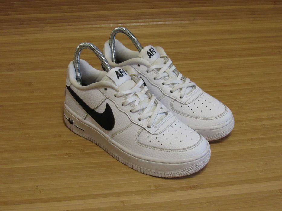 Кросівки (шкіряні) Nike Air Force 1 Low; EUR-36; ус-ка 23см