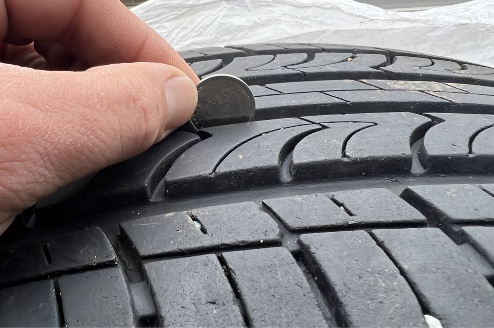 Резина лето ROADSTONE p225/55/r18 б/у поштучно