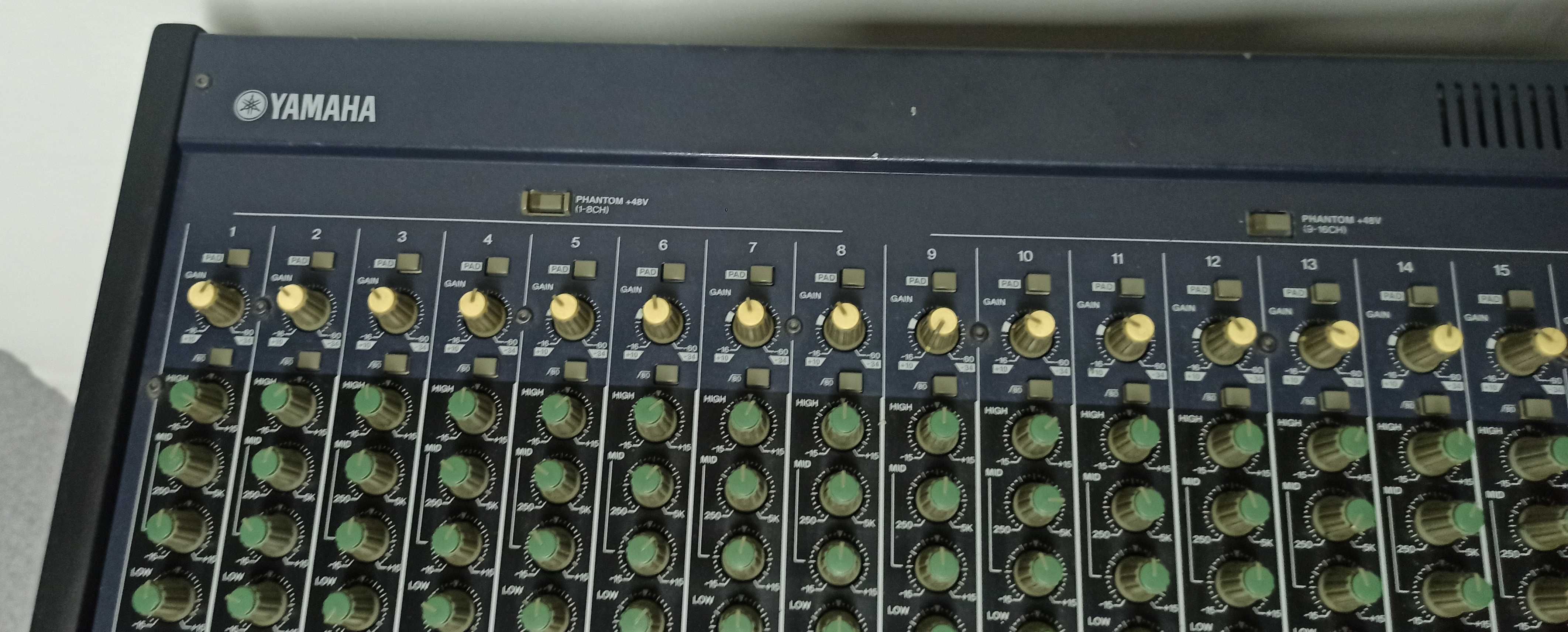 Yamaha MG24/14FX completamente funcional