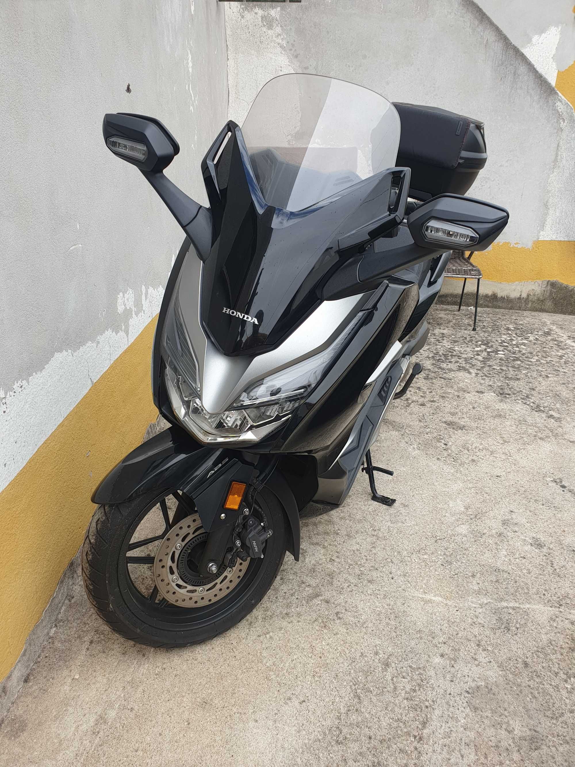 Honda Forza 300 de 2021