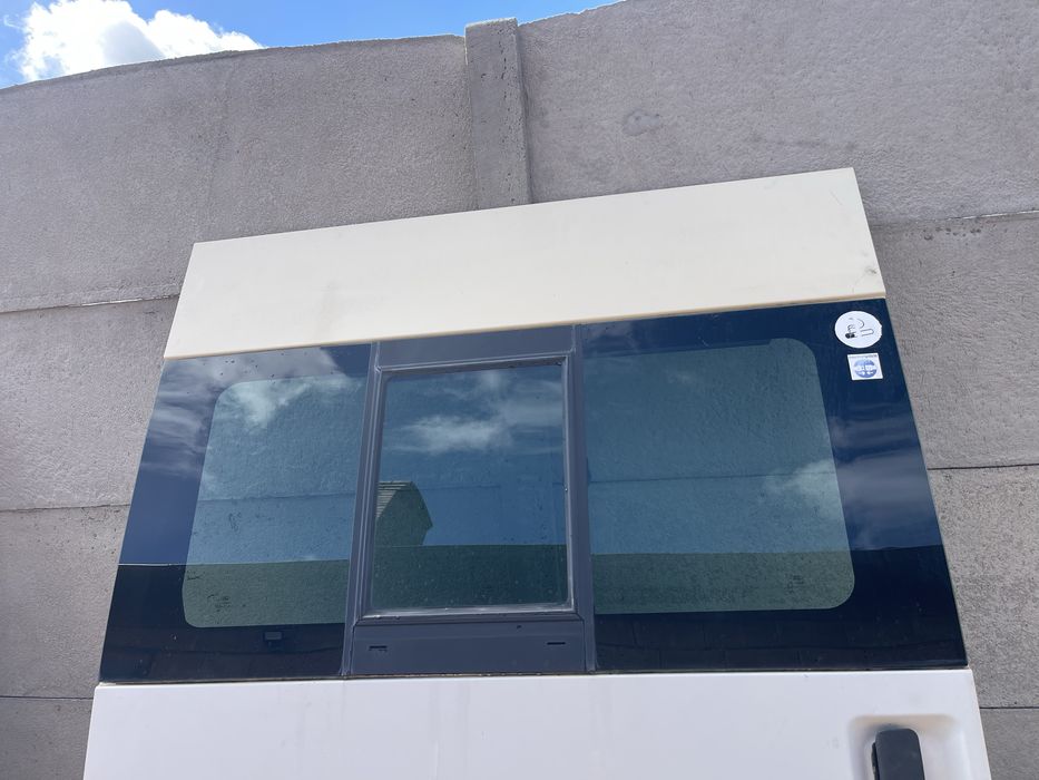 Szyba boczna odsuwana , KAMPER , FORD TRANSIT 2000r-2014r,  czesci