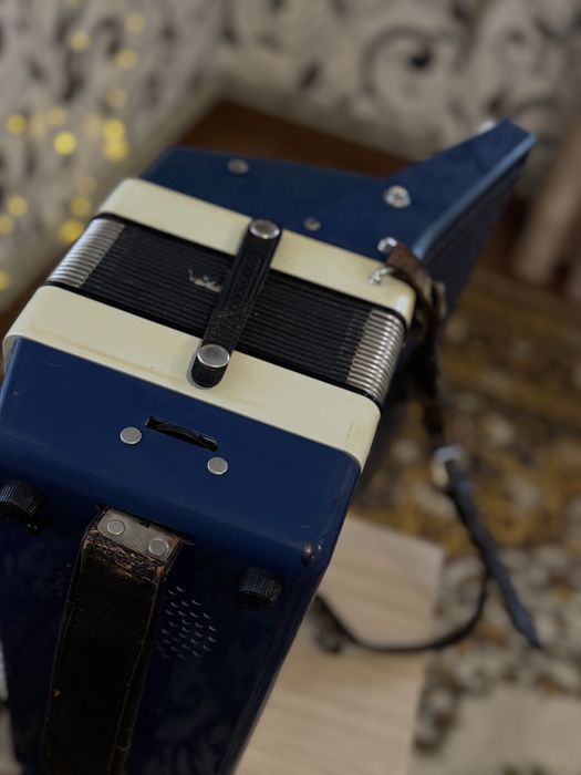 Аккордеон Weltmeister Cordal был сделан в Герман