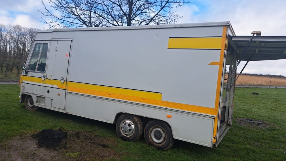 Citroen food truck 3 osiowy 4500 dmc