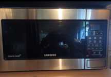 Sprzedam kuchenkę mikrofalową SAMSUNG