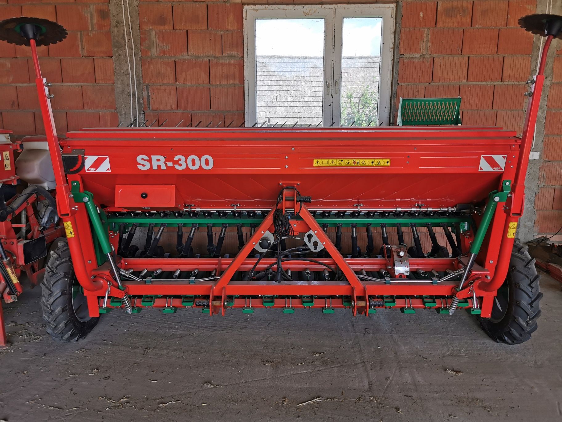 Siewnik Agro masz/Agromasz 3.0m TALERZOWY