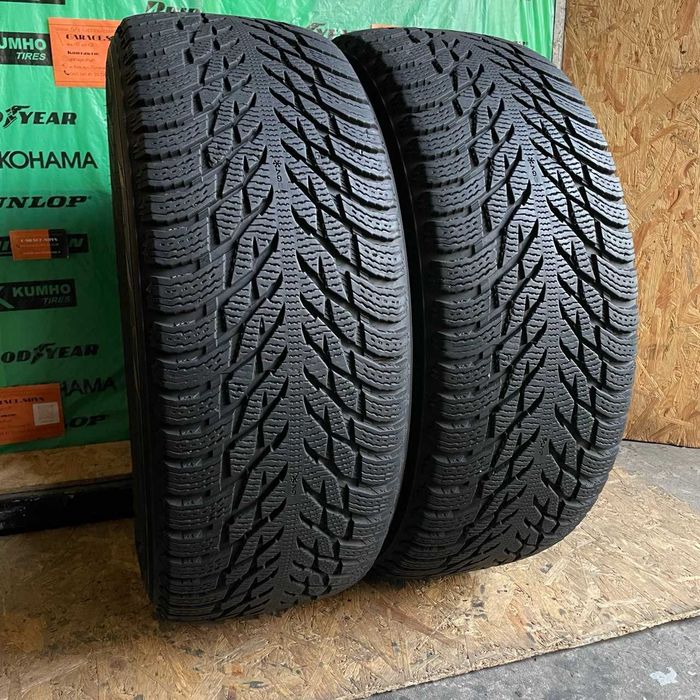255/60 R18 Nokian TyresHakkapeliitta R3 SUV(шини зима пара стан нових)