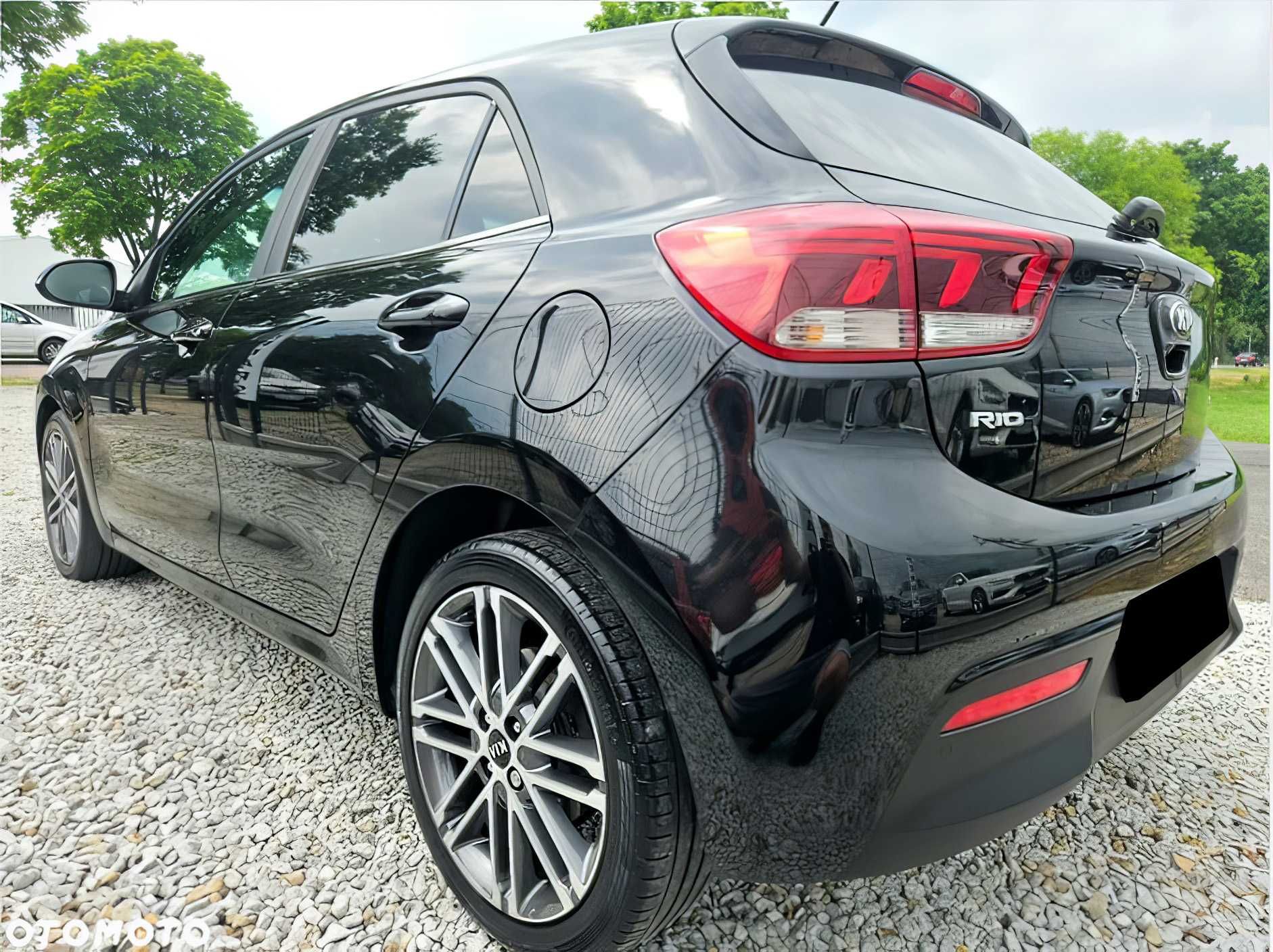 2017 Kia     Rio
