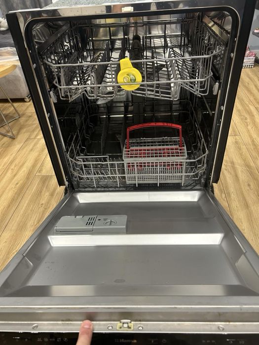 Посудомийна машина Hansa