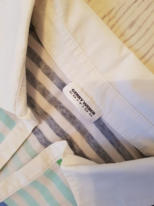 Bluzka z białym kołnierzem marki GERRY WEBER rozm. 40