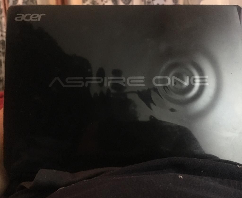 2 x notebook Acer Asphire one D270 ,bom estado geral , vendo ou troco