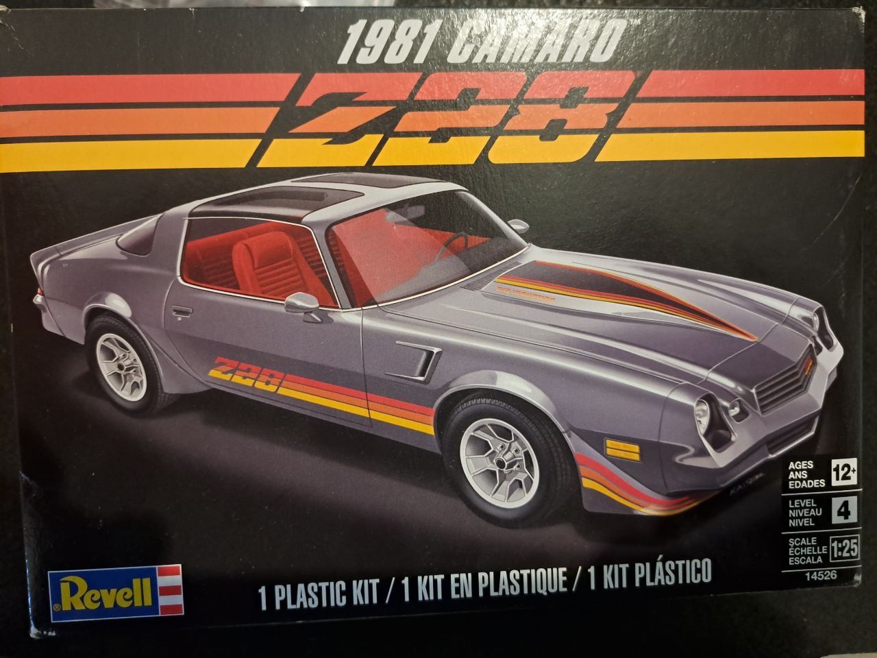 Model Revell 1 25 Camaro z28 1981