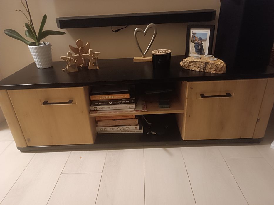 Szafka pod tv jak nowa