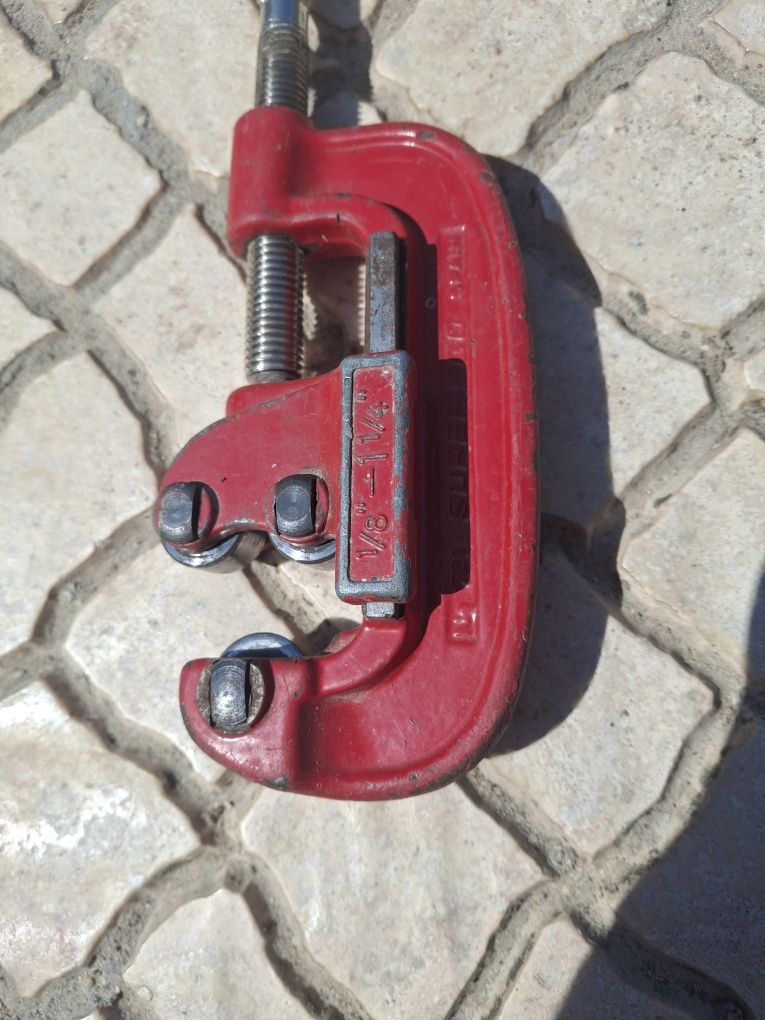 Corta tubo de 1/8 até  1. 1/4