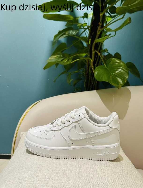 Męskie/Trampki/Nike Air Force 1 Low '07 White R.39