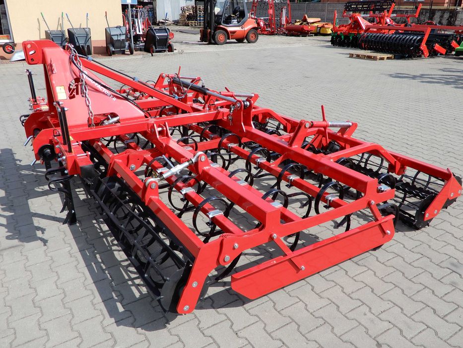 Agregat uprawowy kultywator AGRO-FACTORY CARO PLUS 4,2 M