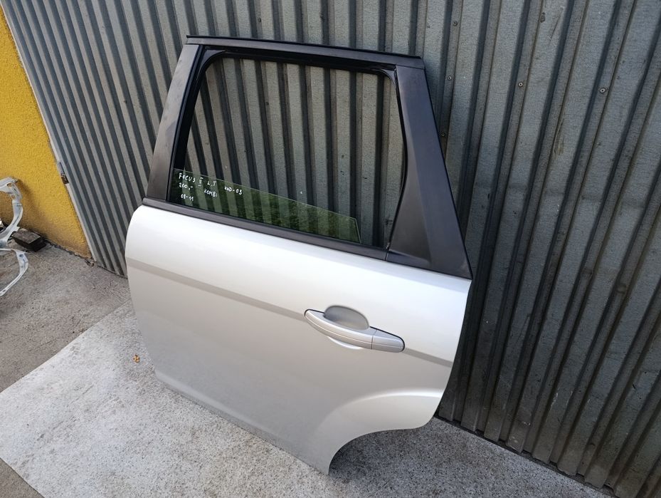 Ford Focus MK2 lift 08-11r Kombi drzwi lewe lewy tył tylne 03