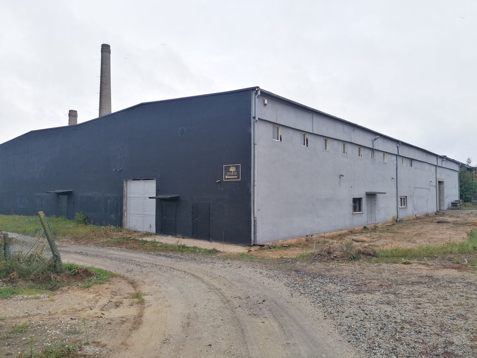 Hala 400m2 + 100m2 pomieszczenia