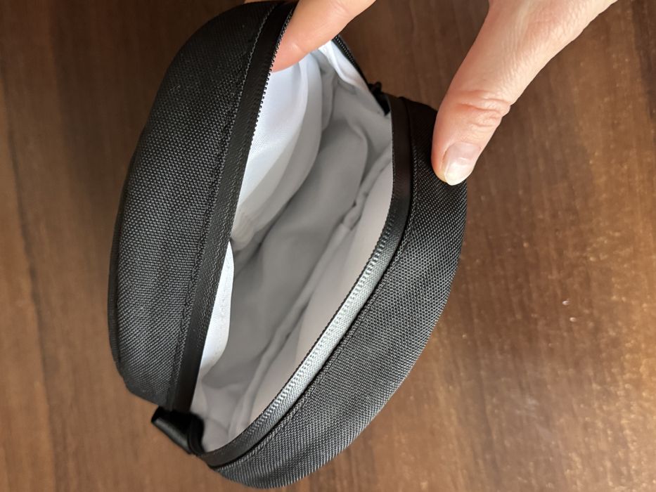 Оригінальний чохол Beats Solo. Кейс для навушників, чохол