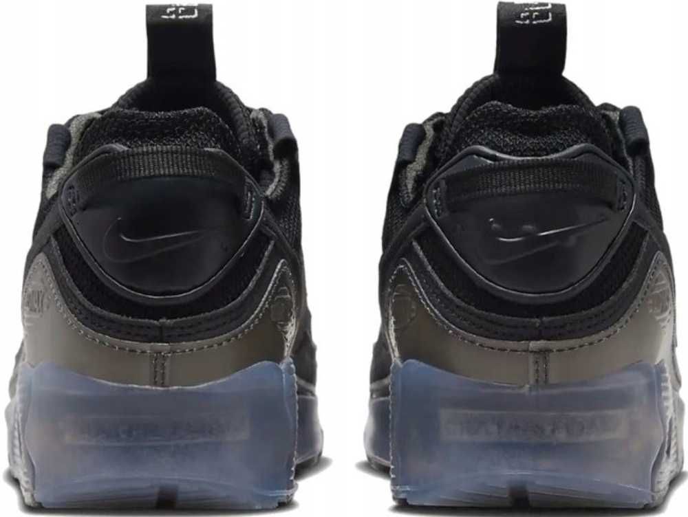 Męskie buty sportowe Nike Terrascape 90: różne rozmiary