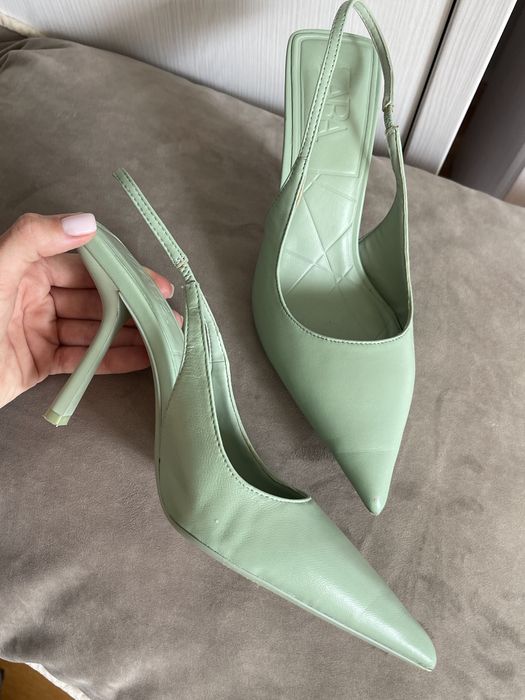 Лодочки туфлі босоніжки