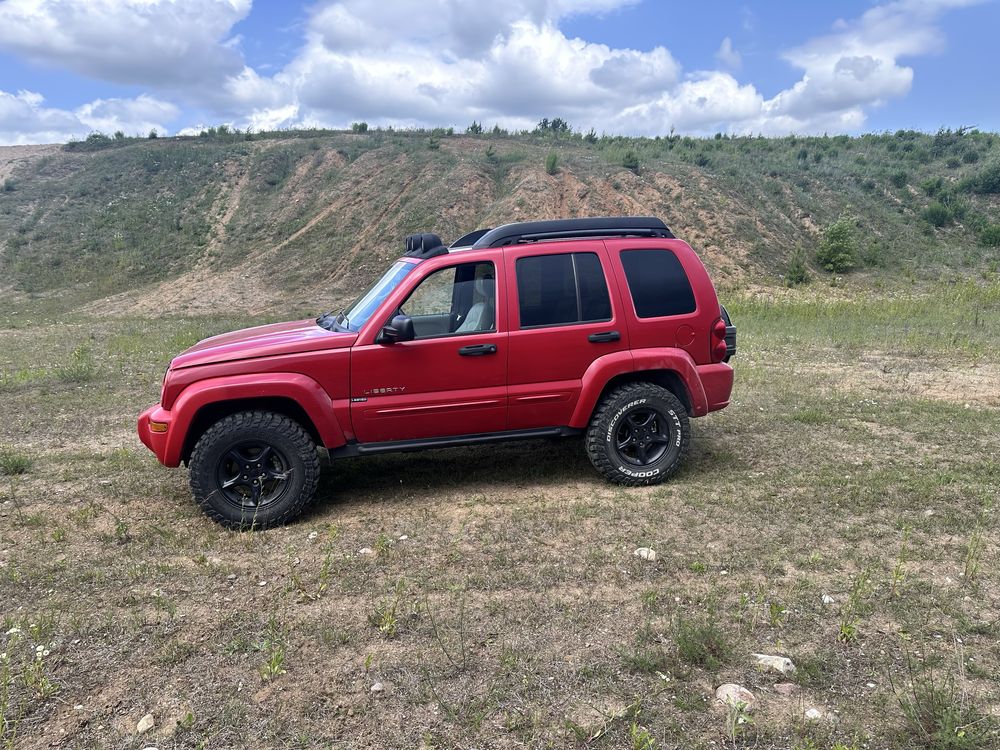 Jeep liberty kj 3,7 lpg lift 31” mt