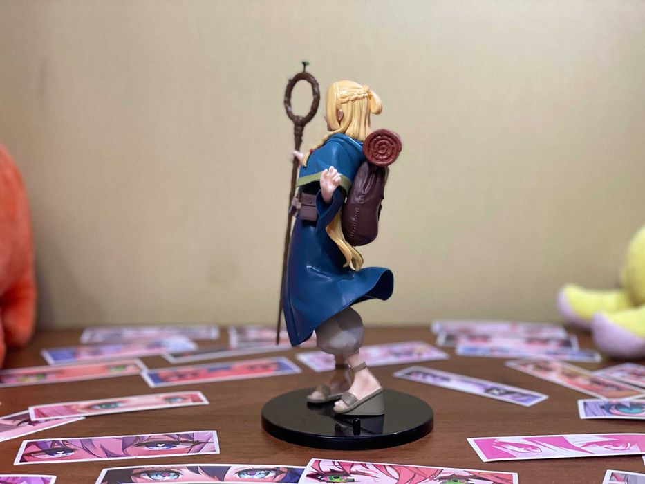 НОВА аніме-фігурка Марсіль — Dungeon Meshi (17 см) + три наліпки бонус