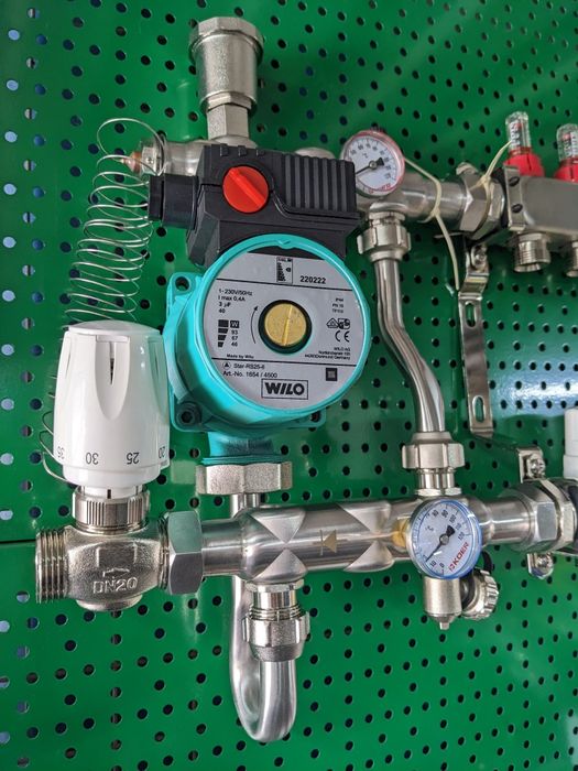 Колектор на теплу підлогу. Повний комплект