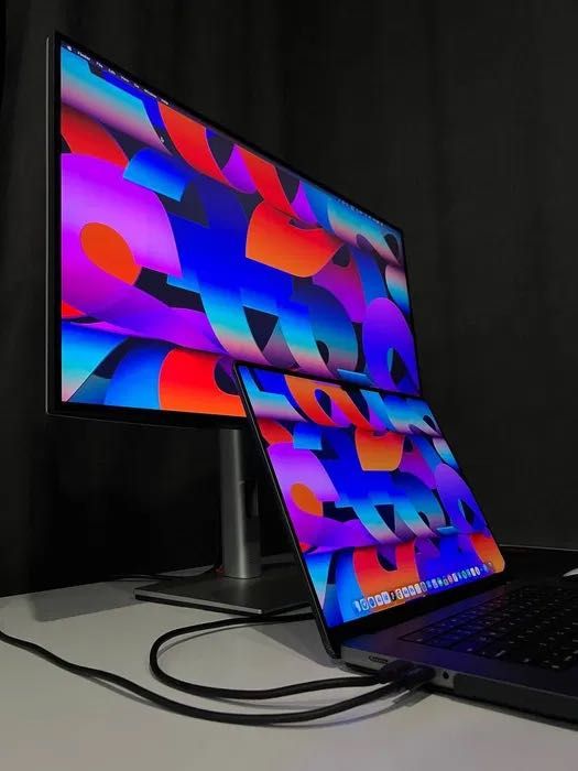 Dell U2722DE (210-AYUJ)